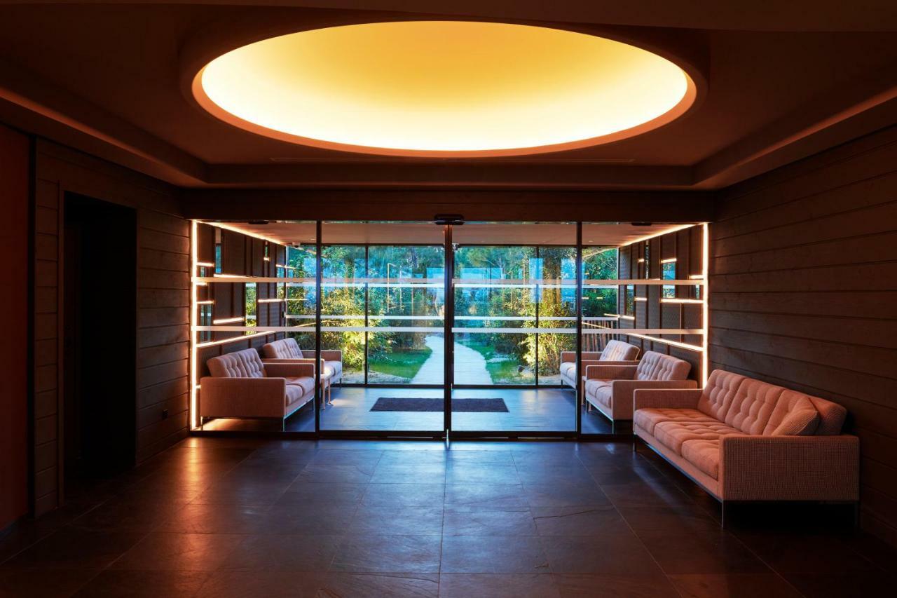 Hôtel Plage Palace&Spa Palavas-les-Flots Buitenkant foto Entrance to the hotel
